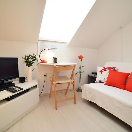 Studio Apartment White ザグレブ エクステリア 写真